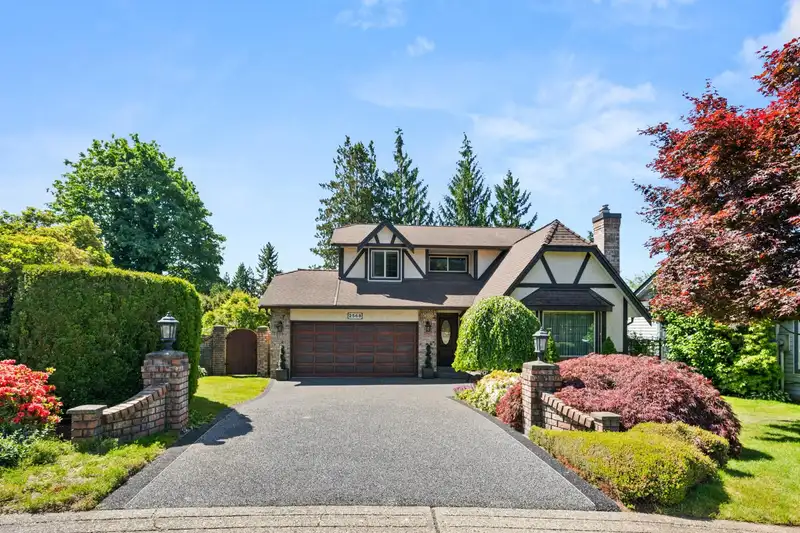 2568 TRILLIUM PLACE - photo 1 of 38
