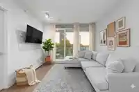 511 3281 E KENT AVENUE NORTH AVENUE - thumbnail 2