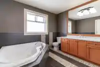 8267 211 STREET - thumbnail 26