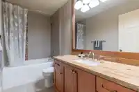8267 211 STREET - thumbnail 30