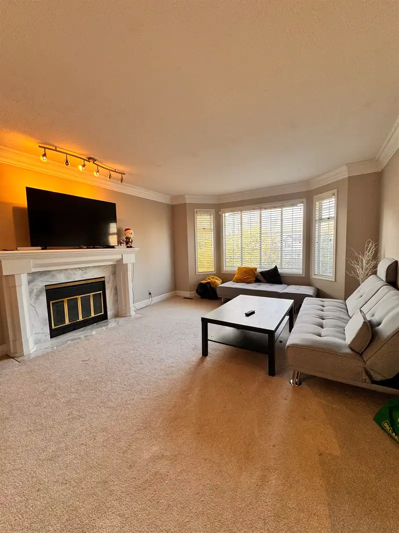 9182 HARDY ROAD - photo 3 of 12