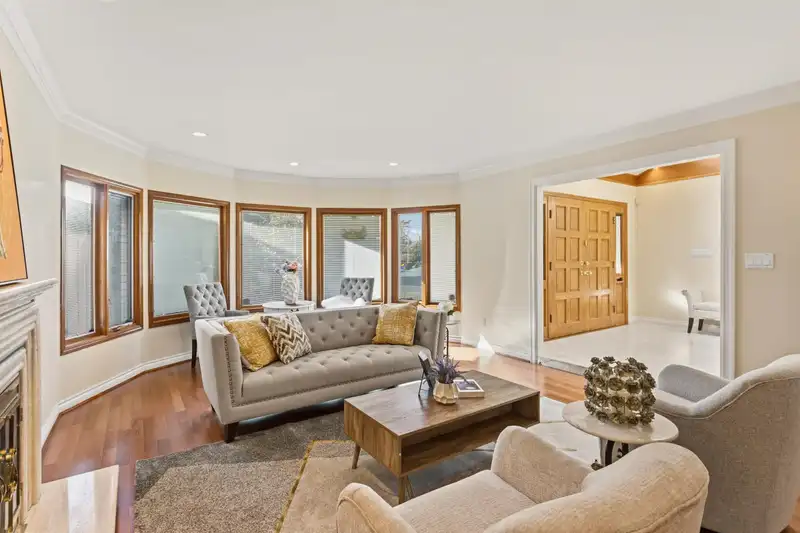 8480 SUNNYWOOD DRIVE - photo 4 of 36