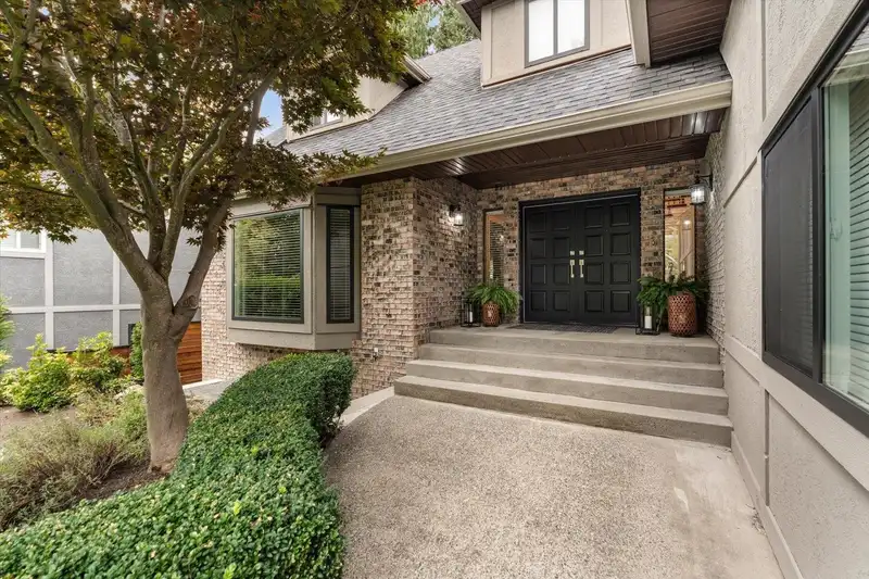 34849 EVERETT DRIVE - photo 3 of 40