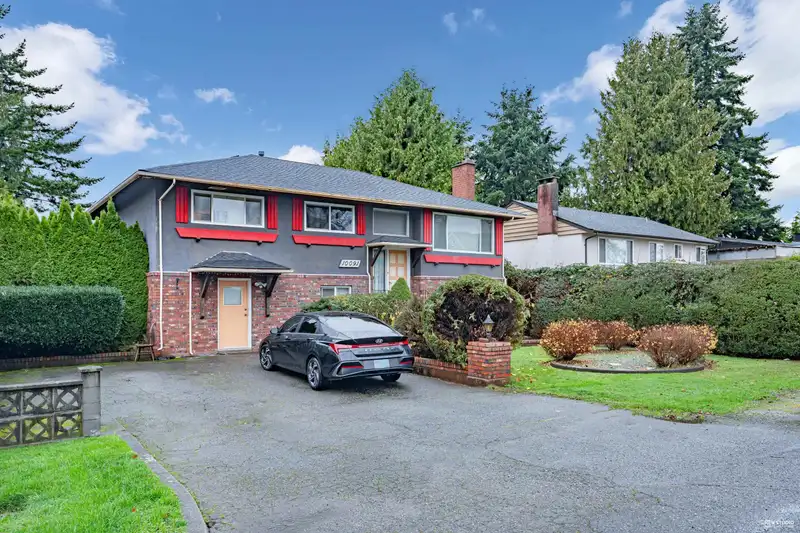 10091 AINSWORTH CRESCENT - photo 1 of 11