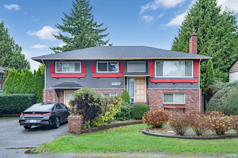 10091 AINSWORTH CRESCENT - photo 3 of 11