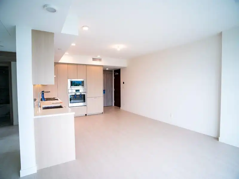 1302 13778 100 AVENUE - photo 1 of 8