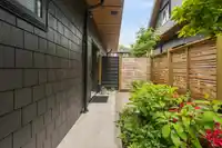 5 371 E 33RD AVENUE - thumbnail 32