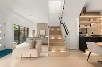 5 371 E 33RD AVENUE - thumbnail 5