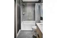402 8120 OAK STREET - thumbnail 7