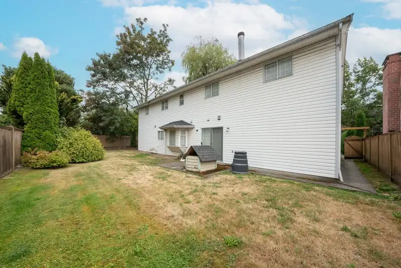 8020 GENERAL CURRIE ROAD - photo 2 of 27