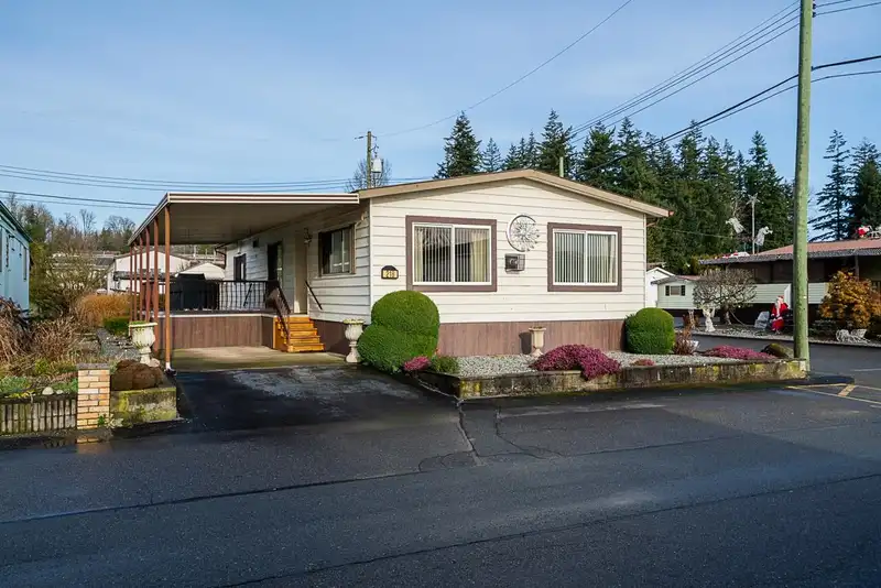 218 27111 0 AVENUE - photo 1 of 35
