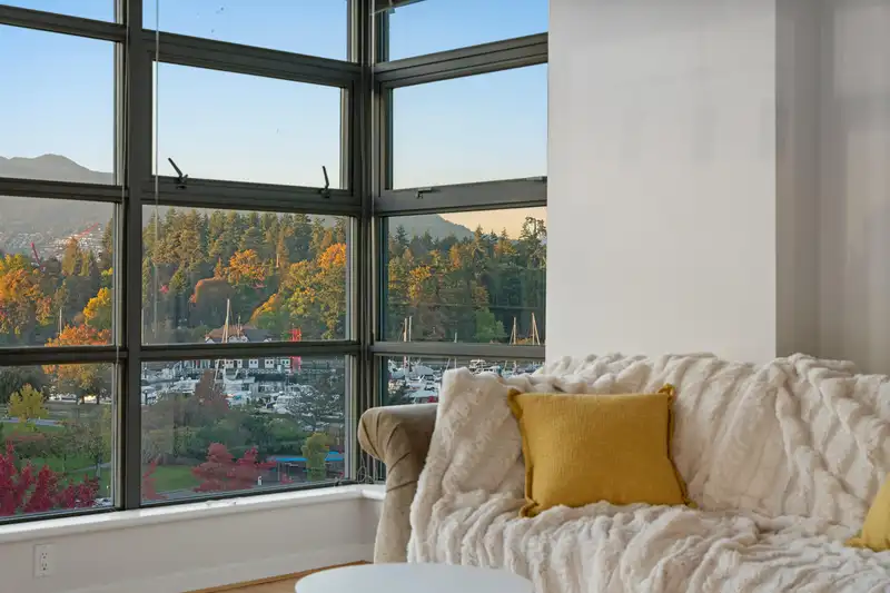 504 1790 BAYSHORE DRIVE - photo 3 of 39
