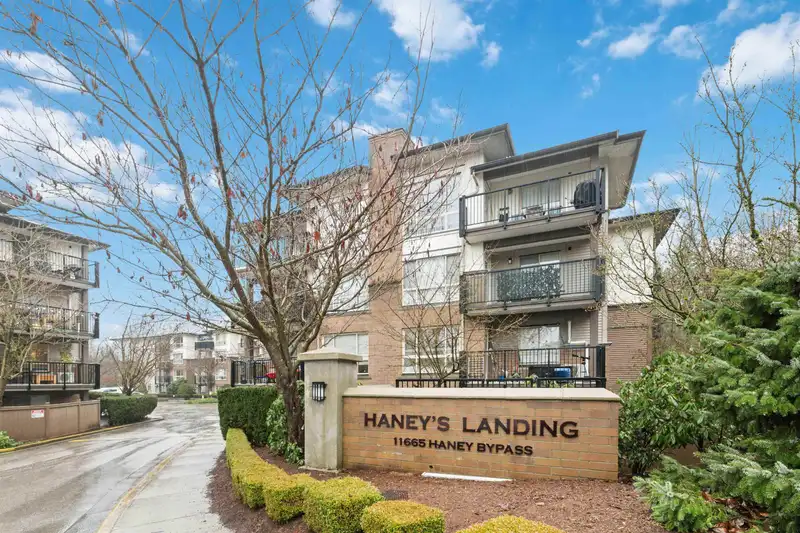 403 11665 HANEY BYPASS - photo 3 of 39