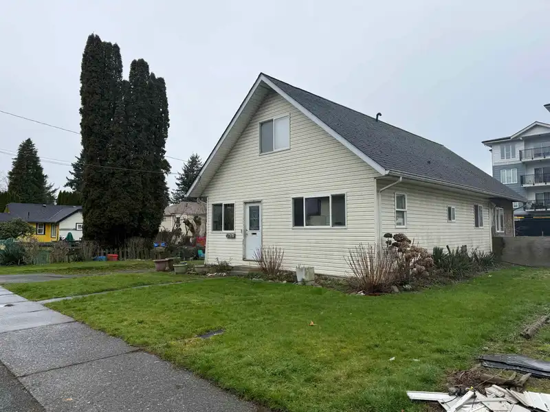 46063 CLEVELAND AVENUE - photo 1 of 2