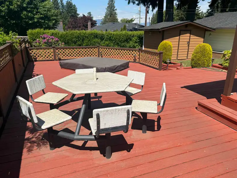 11525 96A AVENUE - photo 3 of 19