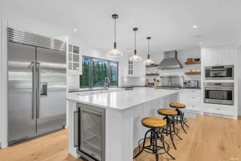 2270 ENNERDALE ROAD - photo 3 of 40