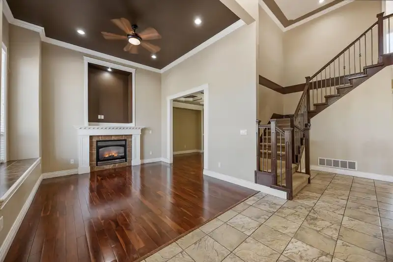 27158 35 AVENUE - photo 4 of 34