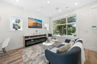 4320 NANAIMO STREET - thumbnail 3