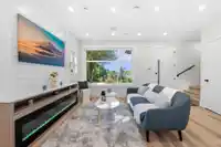 4320 NANAIMO STREET - thumbnail 4
