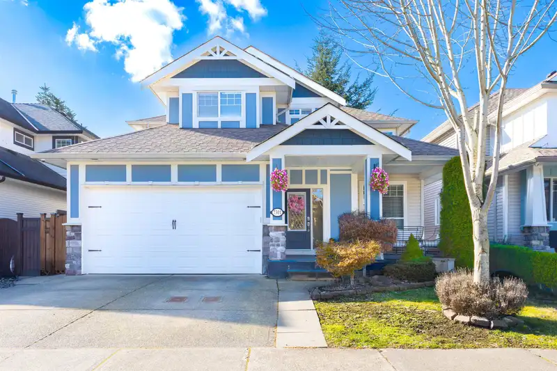 7301 196A STREET - photo 1 of 40