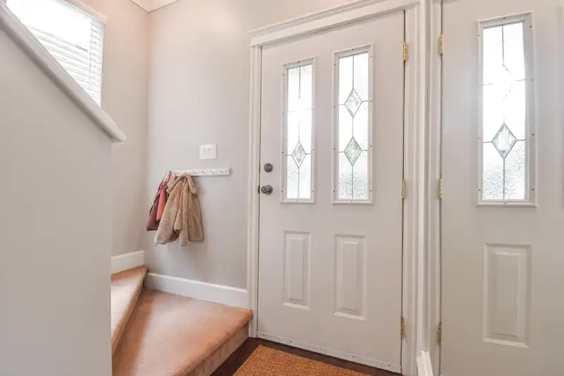 70 20881 87 AVENUE - photo 2 of 37