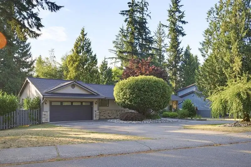 23851 58A AVENUE - photo 3 of 40