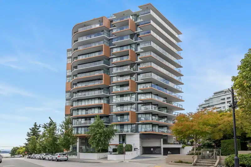902 1439 GEORGE STREET - photo 1 of 40