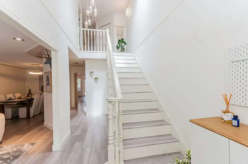 7 5651 LACKNER CRESCENT - photo 4 of 39