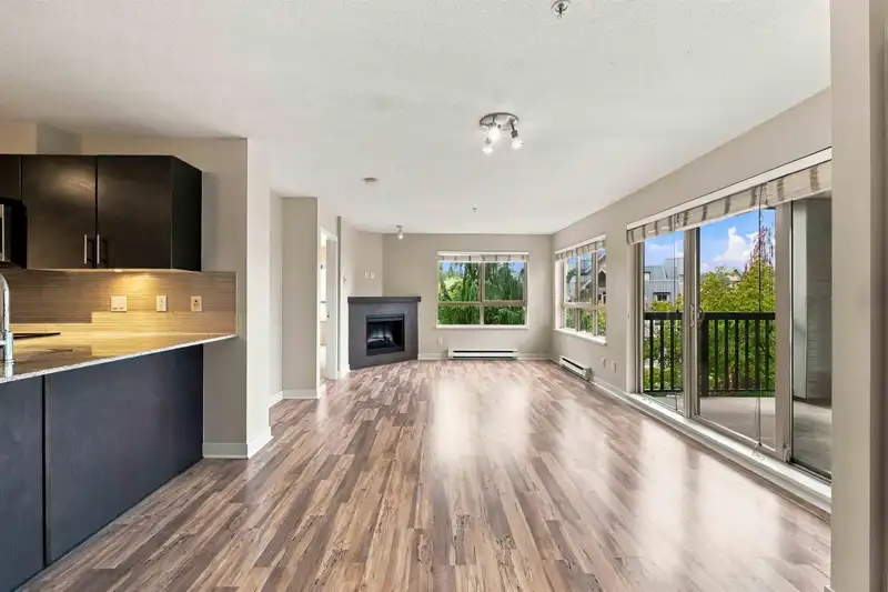 328 8915 202 STREET - photo 1 of 36