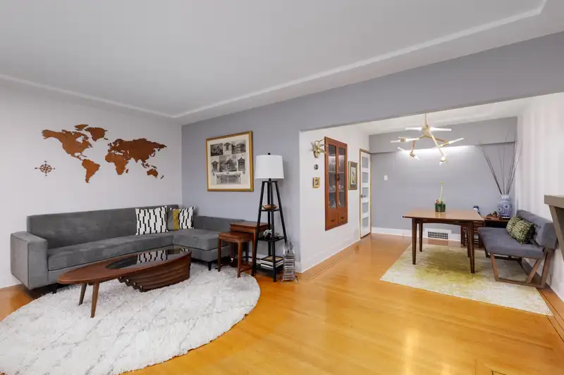 5935 PRINCE ALBERT STREET - photo 1 of 29
