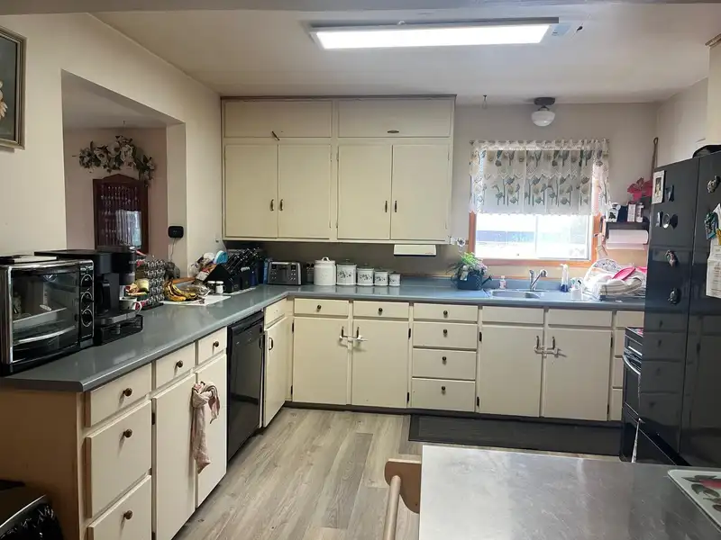 46440 STEVENSON ROAD - photo 2 of 8