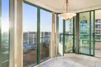 12C 338 TAYLOR WAY - thumbnail 20