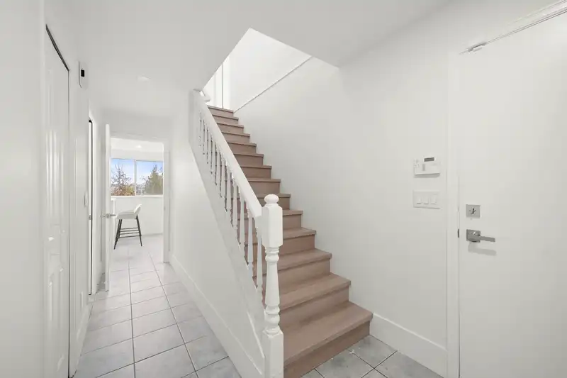 115 WARRICK STREET - photo 2 of 29