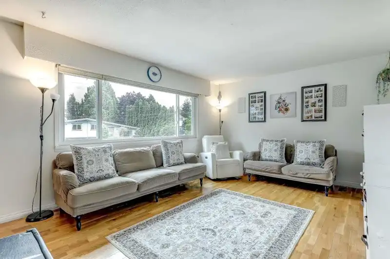 12547 BLACKSTOCK STREET - photo 4 of 40