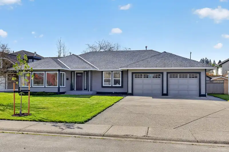 21454 48A AVENUE - photo 1 of 40