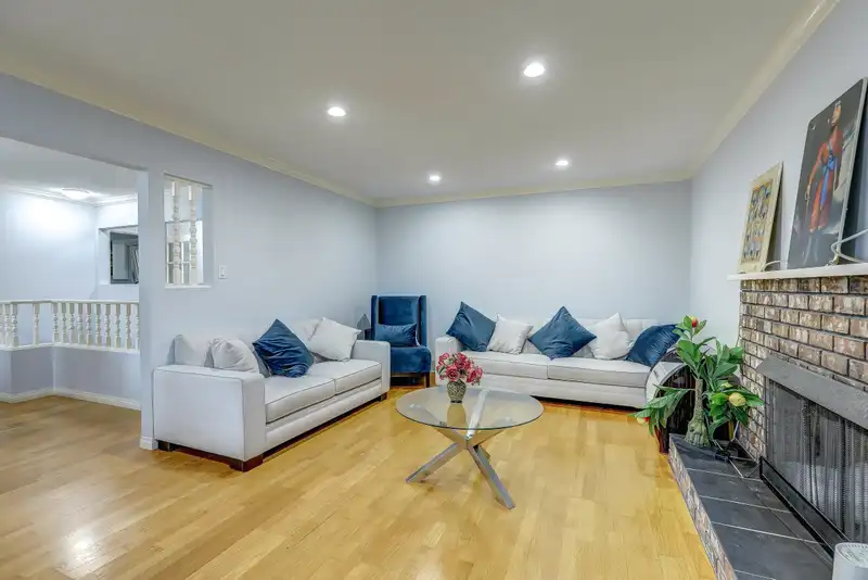 7554 FILEY DRIVE - photo 2 of 32