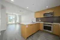 2307 3093 WINDSOR GATE - thumbnail 4
