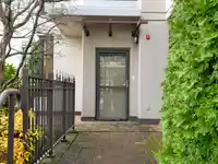 TH16 2089 ROSSER AVENUE - thumbnail 3