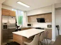 TH16 2089 ROSSER AVENUE - thumbnail 8