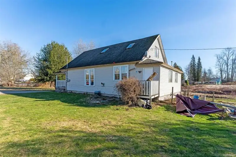 21780 64 AVENUE - photo 3 of 6