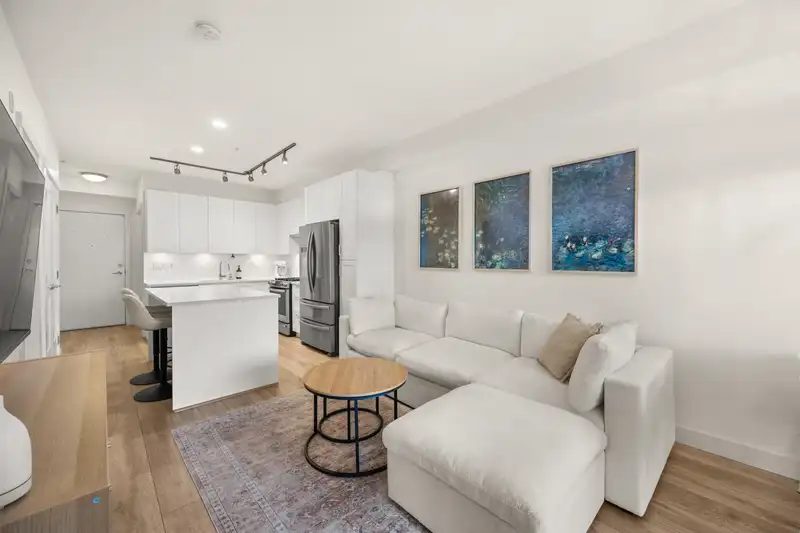 315 20673 78 AVENUE - photo 3 of 25
