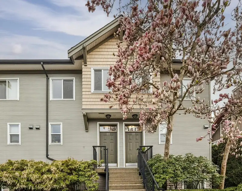 113 4238 ALBERT STREET - photo 2 of 39