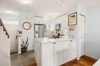 113 4238 ALBERT STREET - thumbnail 4