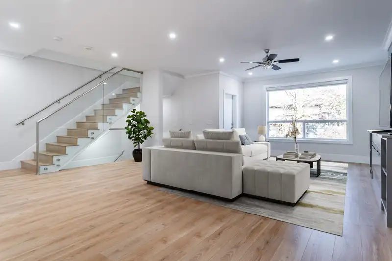 3409 VICTORIA DRIVE - photo 4 of 38