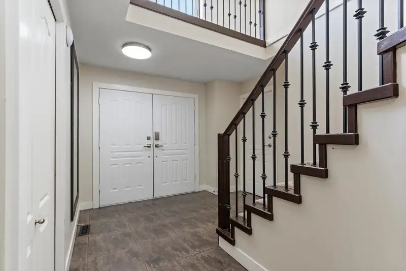 35835 HEATHERSTONE PLACE - photo 3 of 40