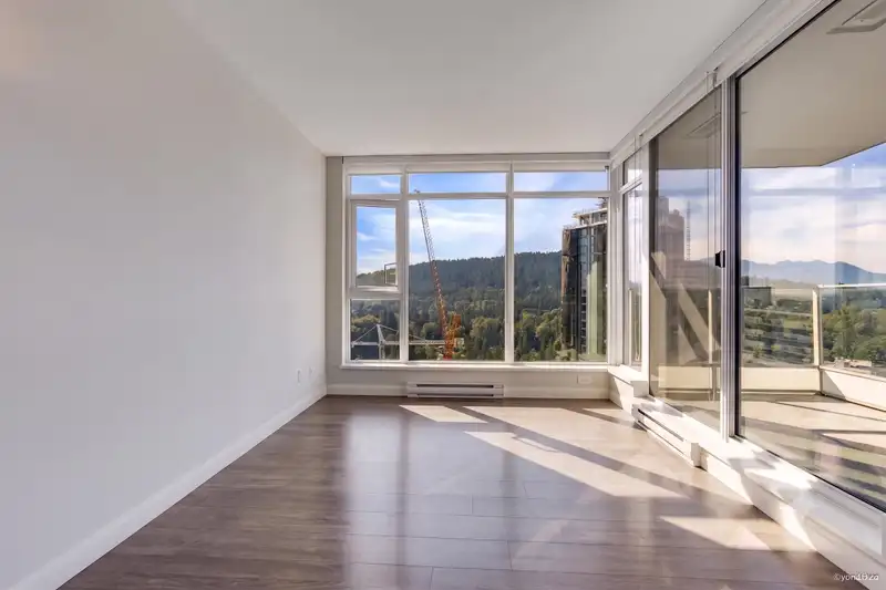 1805 520 COMO LAKE AVENUE - photo 4 of 40