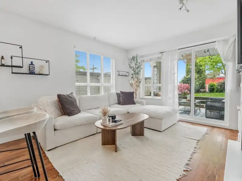 104 365 E 1ST STREET - photo 4 of 25
