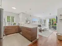 104 365 E 1ST STREET - thumbnail 5