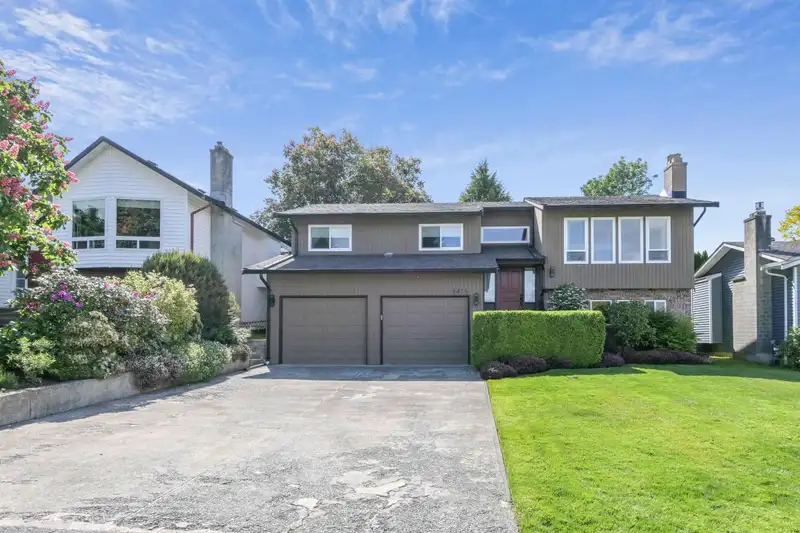 9415 212B STREET - photo 1 of 30