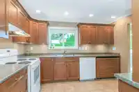 9415 212B STREET - thumbnail 8